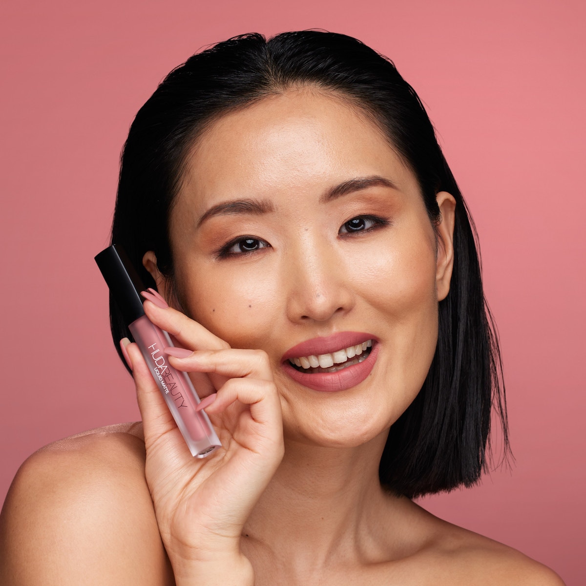 LIQUID MATTE ULTRA-COMFORT TRANSFER- PROOF LIPSTICK(LABIAL LÍQUIDO MATE)